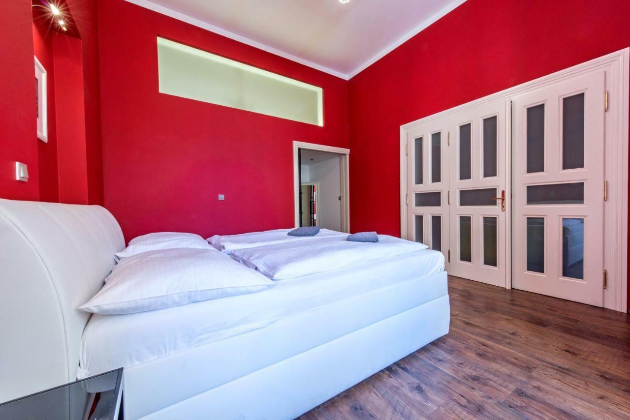 ✰Downtown Grand Apartment - Old Town Top Location✰ Прага Экстерьер фото